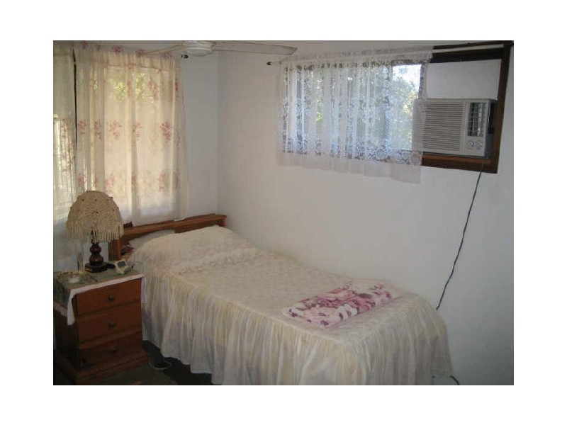 34 Aquarius Street, Clinton QLD 4680