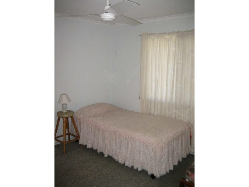 34 Aquarius Street, Clinton QLD 4680