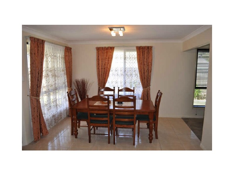 12 Tuckerbox Court, Glen Eden QLD 4680