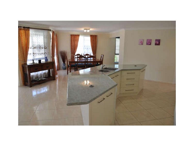 12 Tuckerbox Court, Glen Eden QLD 4680