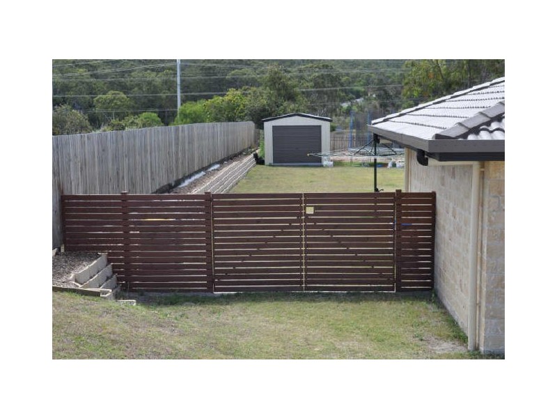 12 Tuckerbox Court, Glen Eden QLD 4680