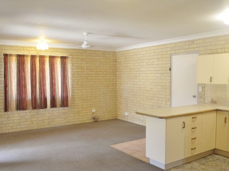 12 Yellowpatch Avenue, Clinton QLD 4680