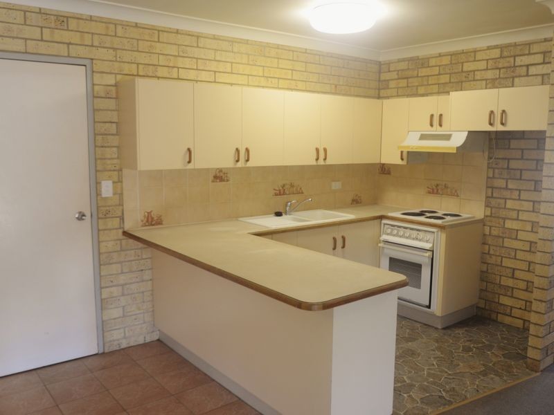 12 Yellowpatch Avenue, Clinton QLD 4680