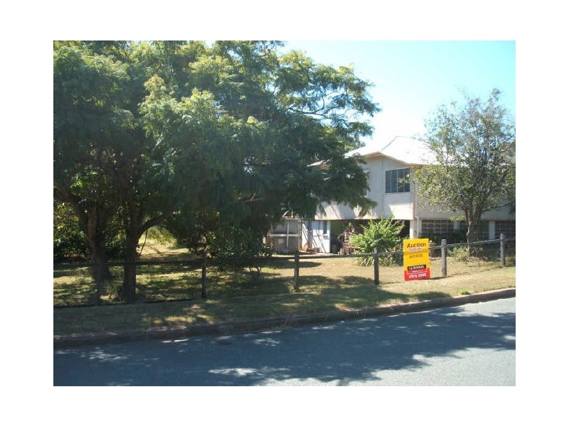 26 Flinders Street, West Gladstone QLD 4680