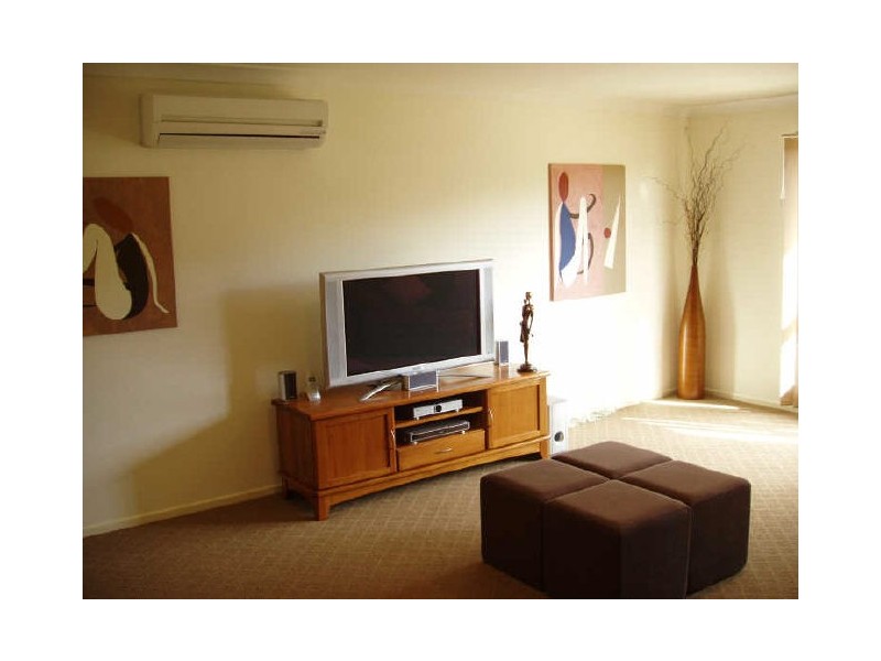 36 Dean Street, Glen Eden QLD 4680