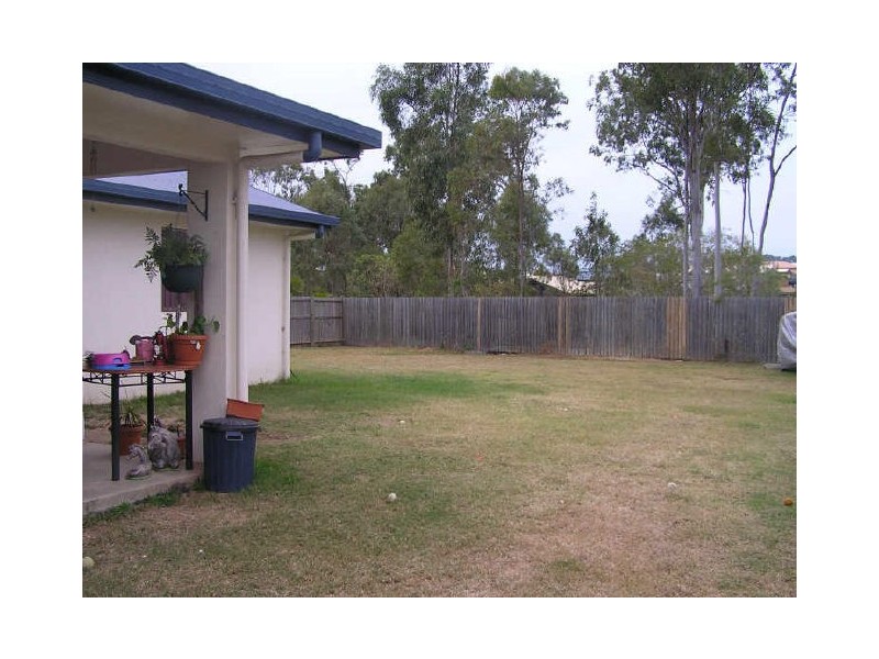 49 Skyline Drive, New Auckland QLD 4680