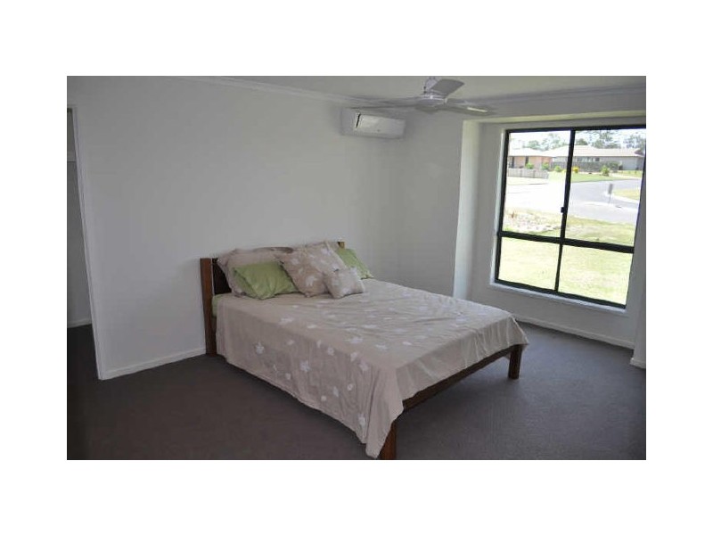 2 Johnson Street, Glen Eden QLD 4680