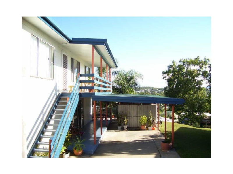 15 Coral Court, Kin Kora QLD 4680