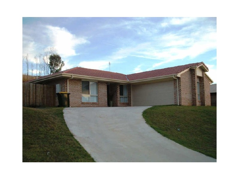 28 Waratah Street, Kin Kora QLD 4680