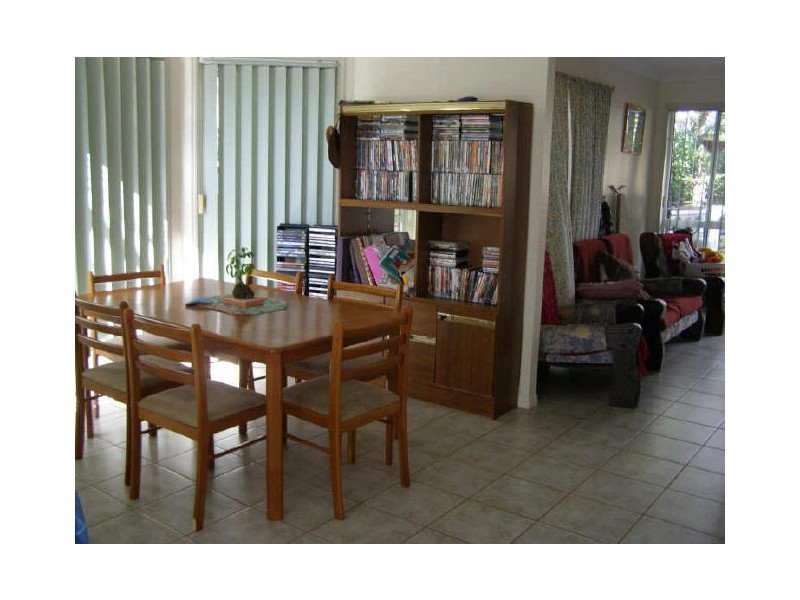 15 Deborah Street, Glen Eden QLD 4680