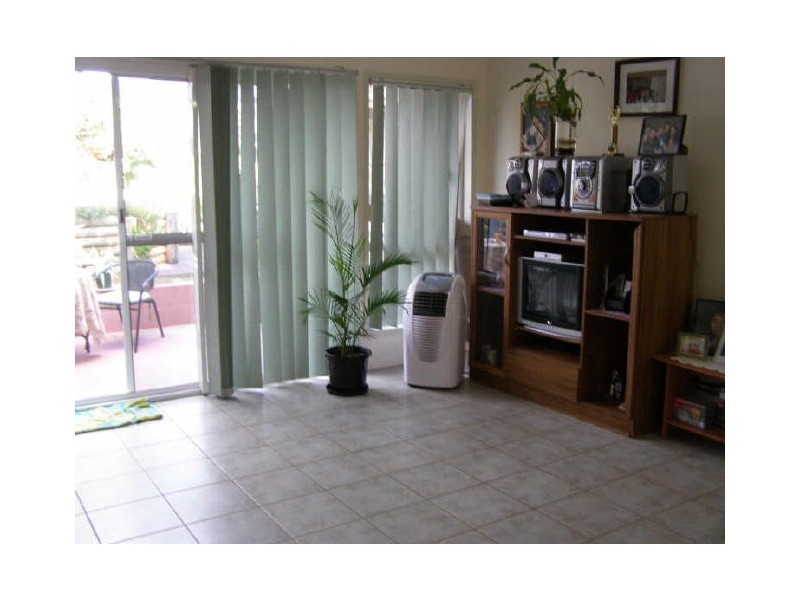 15 Deborah Street, Glen Eden QLD 4680