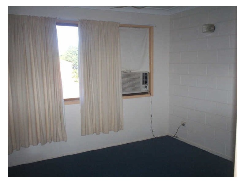 2/17 Roberts Street, South Gladstone QLD 4680