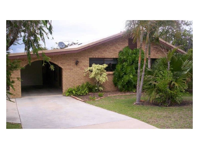 75 BOOTH AVENUE, Tannum Sands QLD 4680