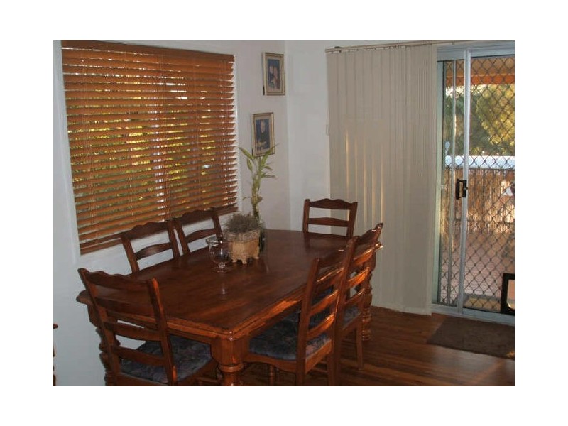 4 Dell Court, Kin Kora QLD 4680