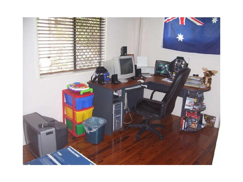 12 Barreenong Street, Glen Eden QLD 4680