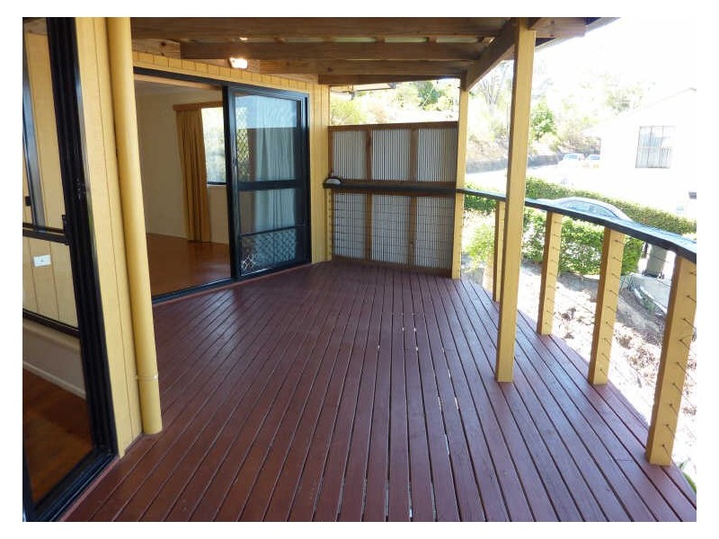 4 Ouston Place, South Gladstone QLD 4680