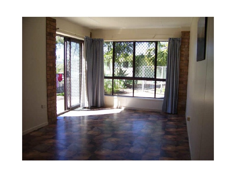 14 Butler Street, New Auckland QLD 4680