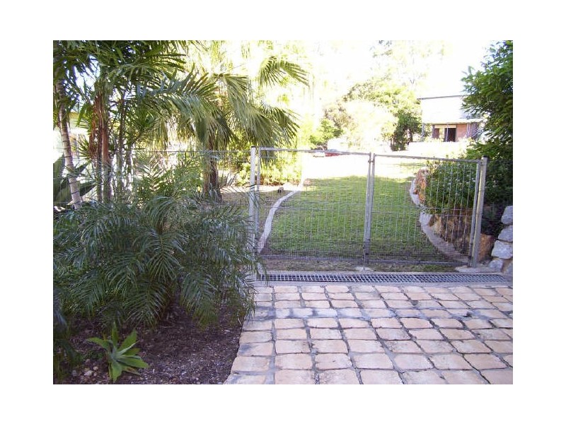 14 Butler Street, New Auckland QLD 4680