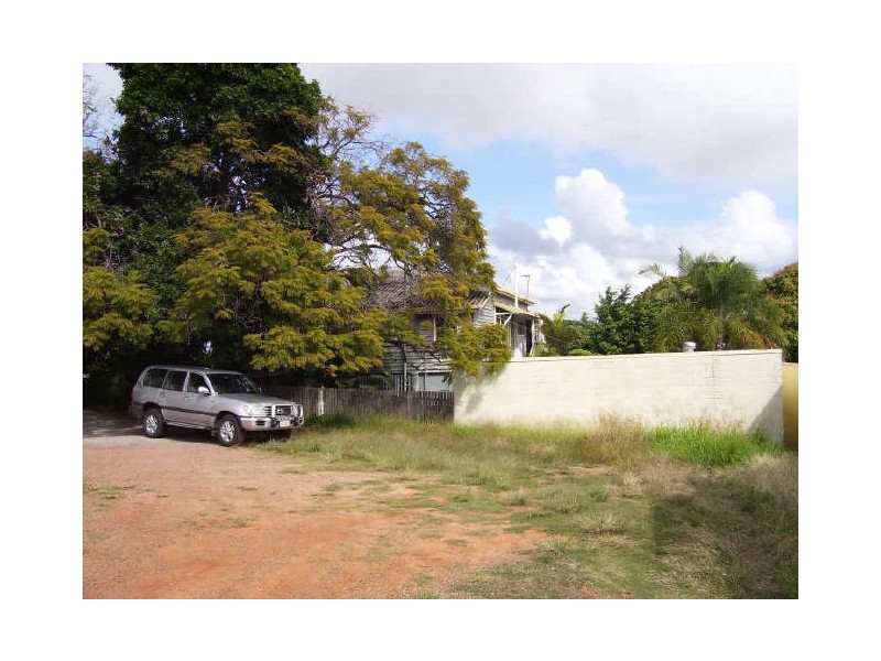 30 & 31 Yarroon Street, Gladstone QLD 4680