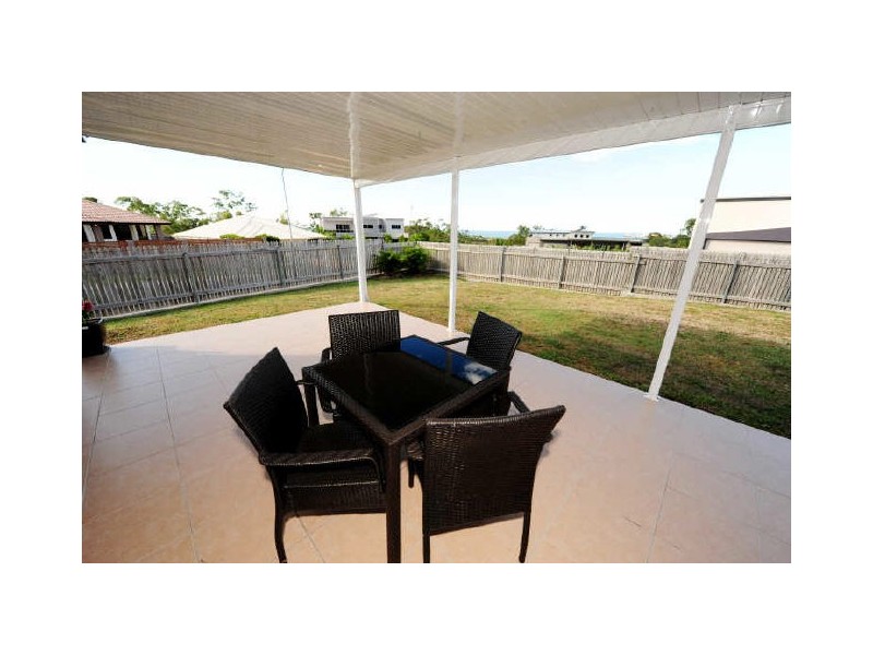 14 Dolphin Terrace, Gladstone QLD 4680