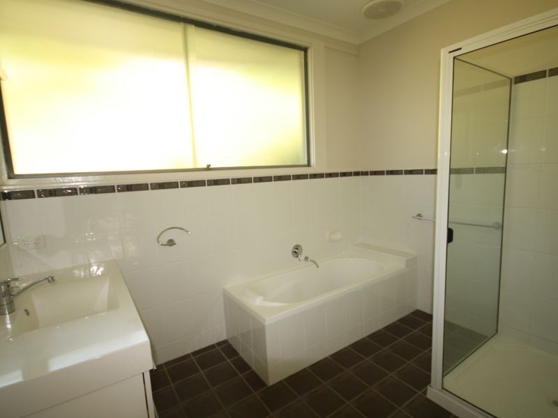 222 Goondoon Street, South Gladstone QLD 4680