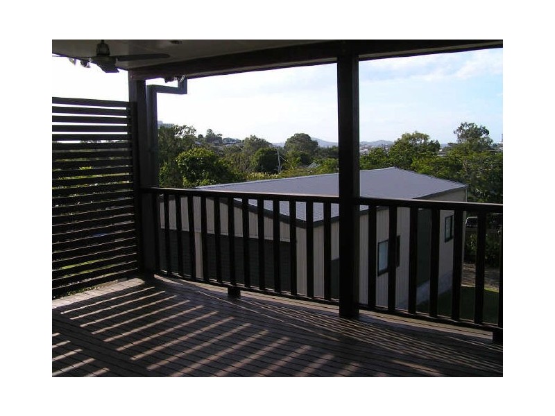 8 White Street, West Gladstone QLD 4680