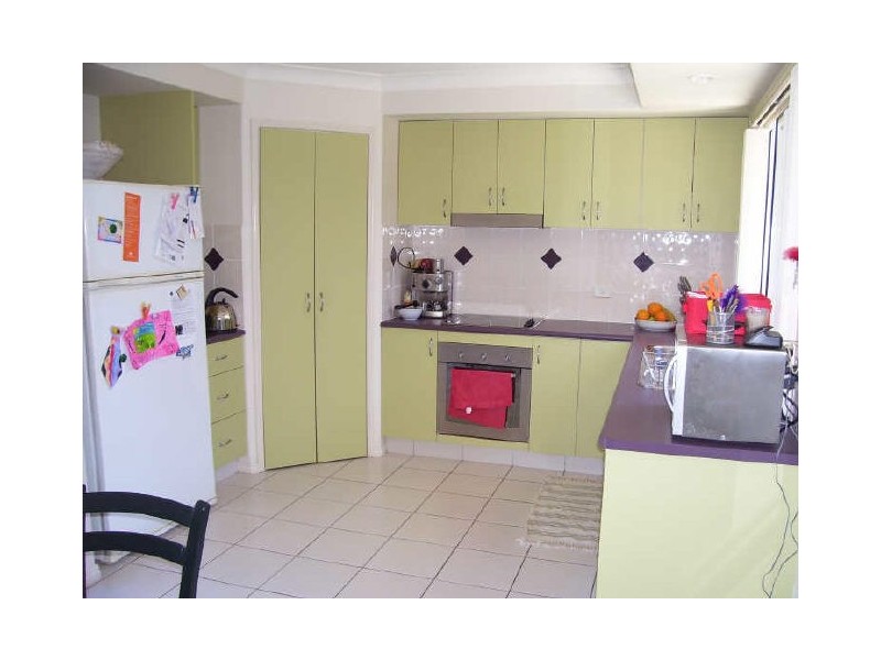 5 Stitt Close, Glen Eden QLD 4680