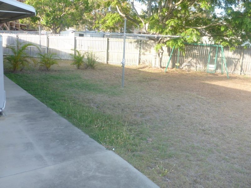 2/38 Beak Street, New Auckland QLD 4680