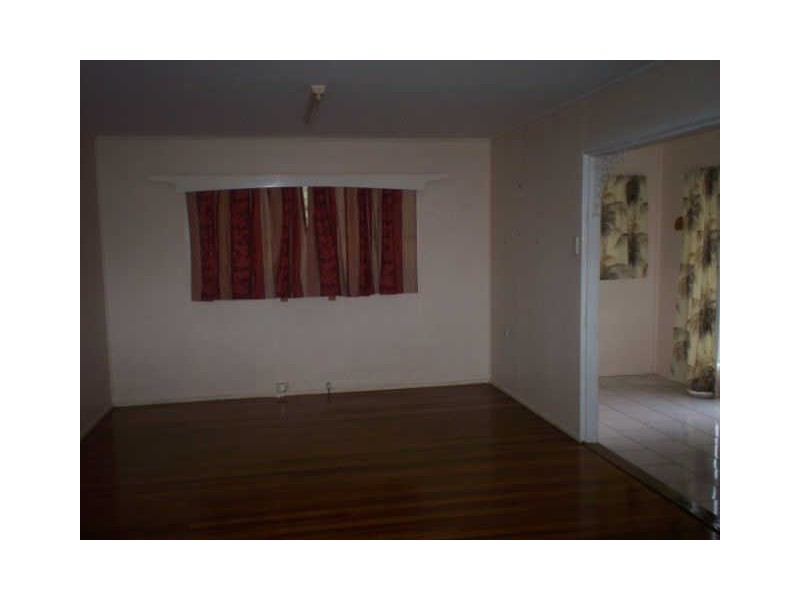 4 Gatcombe Lane, West Gladstone QLD 4680