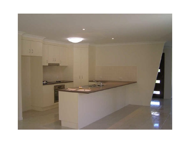 10 Valley Vista Court, West Gladstone QLD 4680