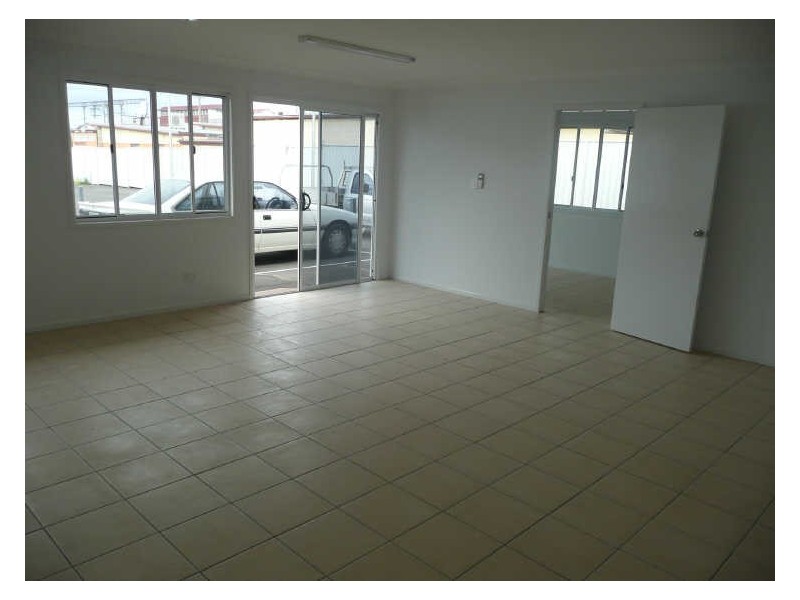 27 Toolooa Street, Gladstone QLD 4680