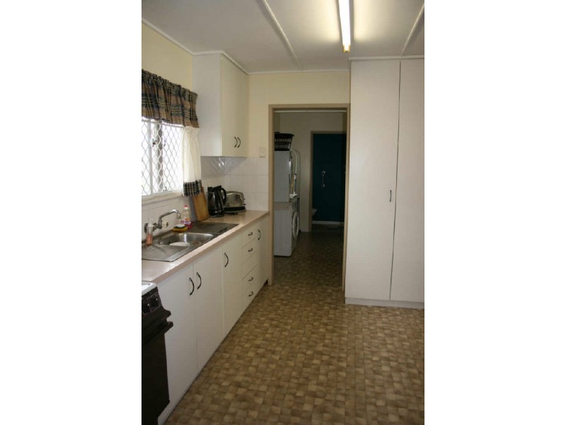 10 Scenery Street, West Gladstone QLD 4680