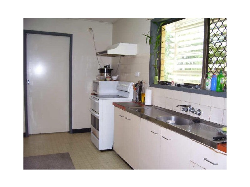 3 Apollo Drive, Clinton QLD 4680