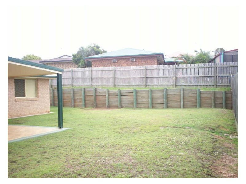 34 Emmadale Drive, New Auckland QLD 4680