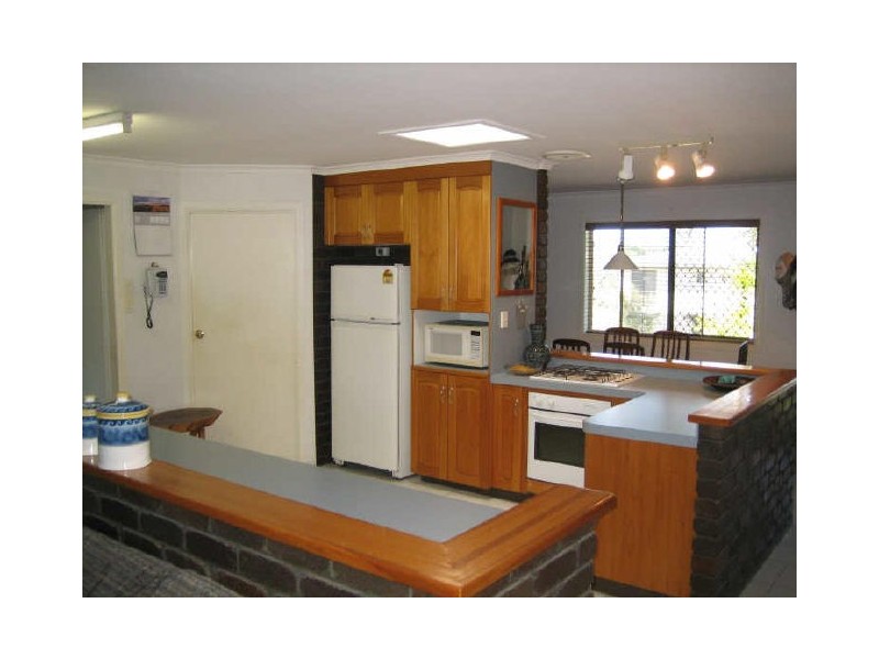 8 Vernon Road, Telina QLD 4680