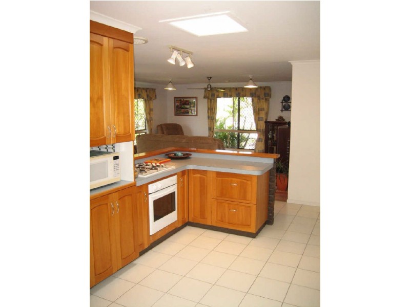 8 Vernon Road, Telina QLD 4680