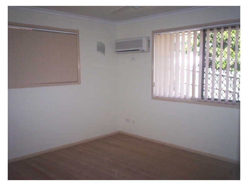 13 Mciver Road, Clinton QLD 4680