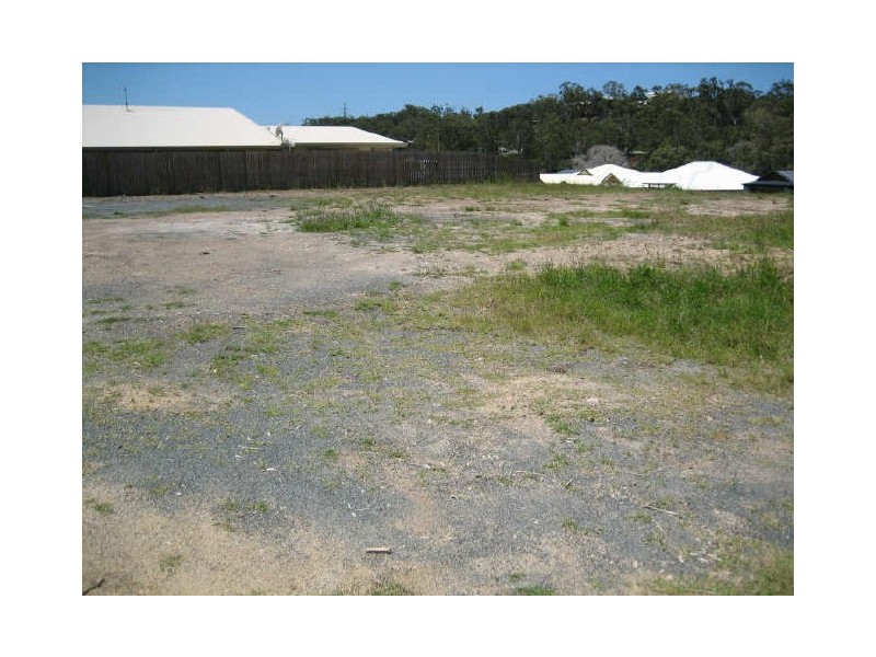 17 Billabong Drive, Glen Eden QLD 4680