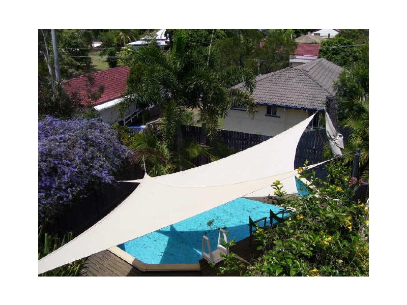 4 Beale Street, West Gladstone QLD 4680