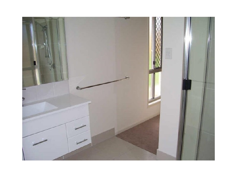 24 Cavella Drive, Glen Eden QLD 4680