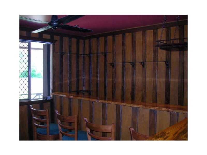 18 Wilson Street, New Auckland QLD 4680