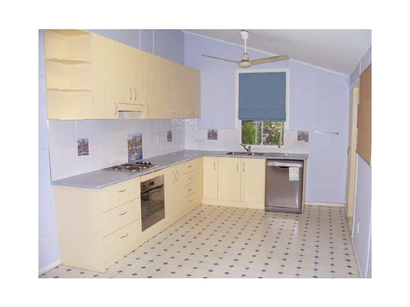6 Herbert Street, Gladstone QLD 4680
