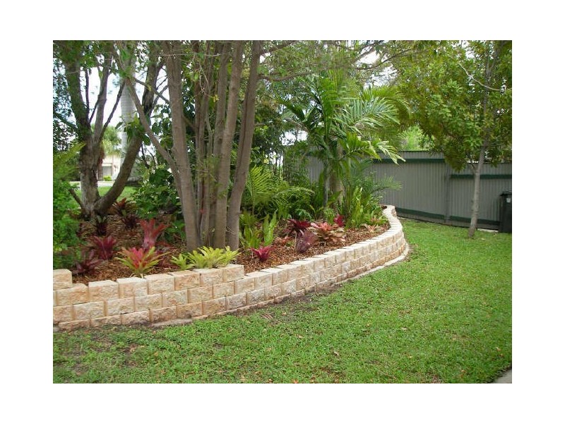 73 Gretel Drive, Clinton QLD 4680