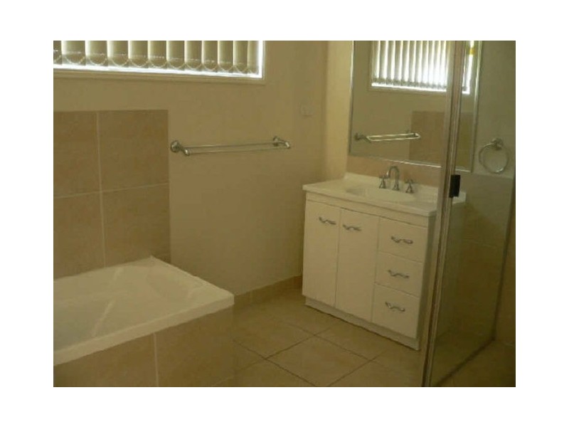 23 LINKS COURT, Gladstone QLD 4680