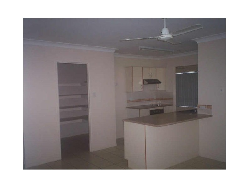 37 SKYLINE DRIVE, Gladstone QLD 4680