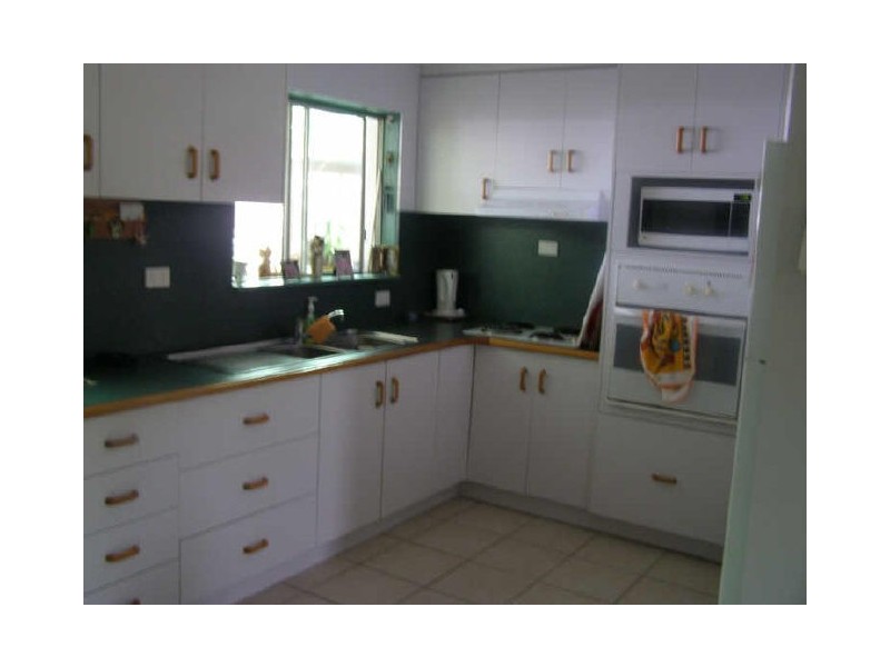 12 Salmon Street, Toolooa QLD 4680