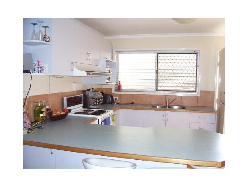 3/4 Wilmott Street, Gladstone QLD 4680