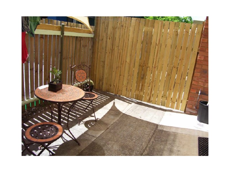 3/4 Wilmott Street, Gladstone QLD 4680