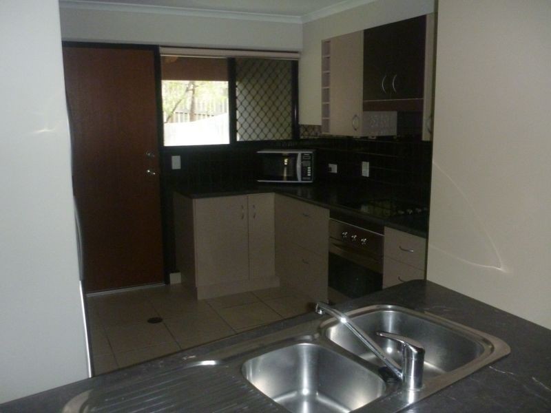 Unit 1/34 Marten Street, South Gladstone QLD 4680