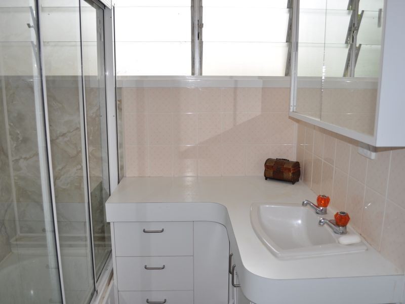 32 Busteed Street, West Gladstone QLD 4680